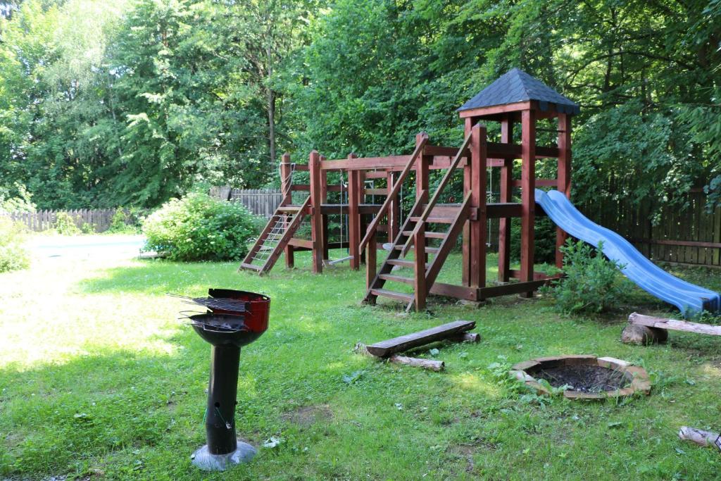 Roubenka nad řekou room 6